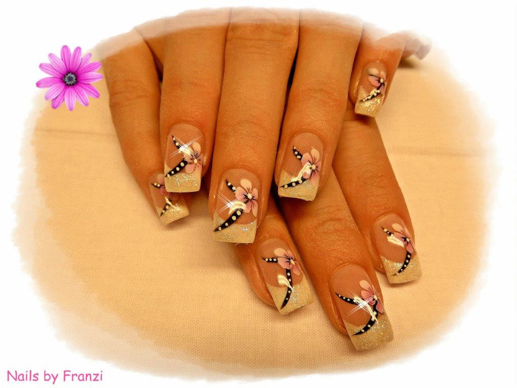 French Nageldesign
 French Nageldesign