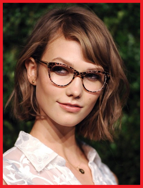 Frisuren Brille
 Bob pony mittellang haare frisuren mit brille frau ovale