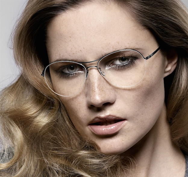 Frisuren Für Frauen Ab 50 Mit Rundem Gesicht Und Brille
 Frisur zur Brille Einfache Styling Tipps