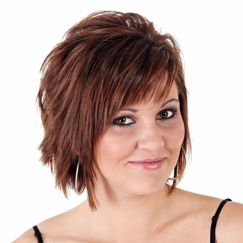 Frisuren Stufig Geschnitten
 Frecher brauner Bob stufig geschnitten Braune kurze und