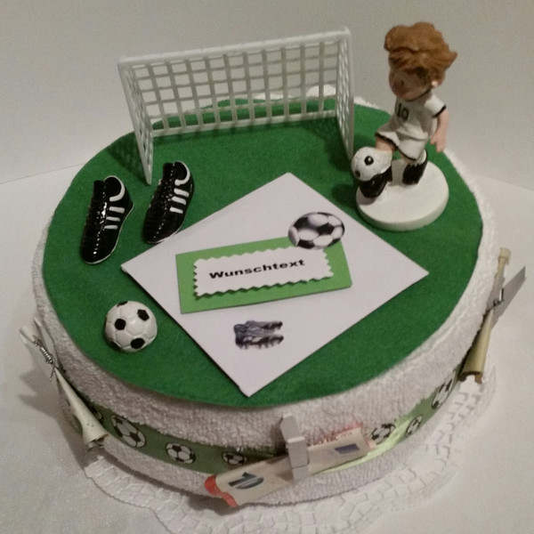 Fußball Geschenke
 Geschenke für Männer Fussball Handtuchtorte ein