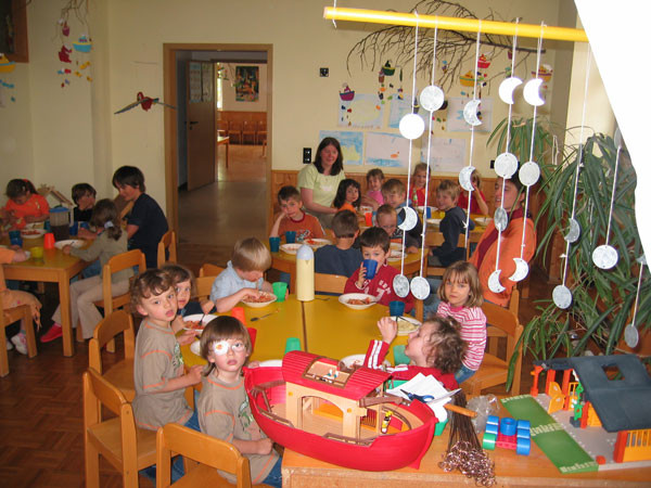 Geburtstagsfeier Kinder
 Kindergarten Evangelische Kirchengemeinde Heselwangen