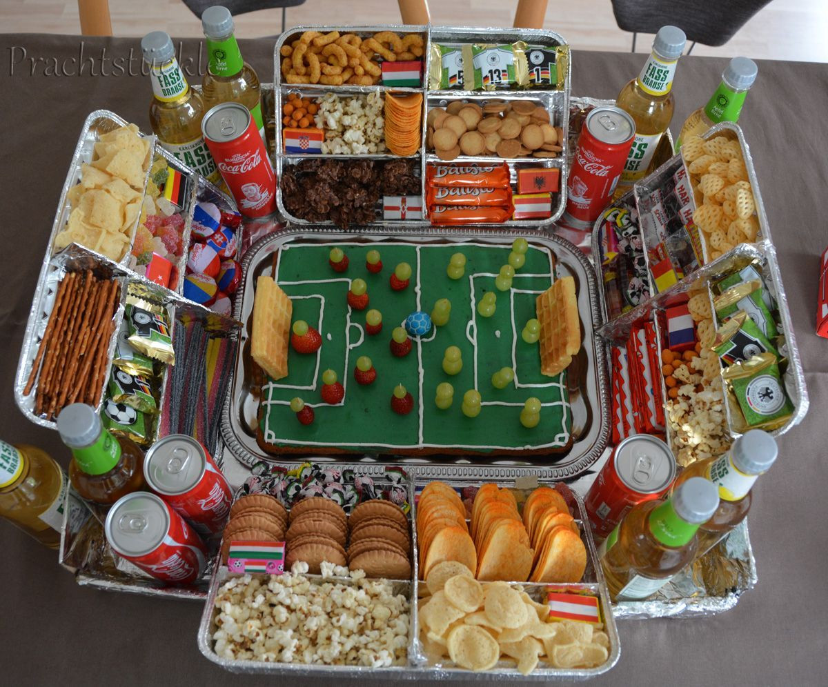 Geburtstagsgeschenk Idee
 Prachtstückle Fußball Snack Stadion