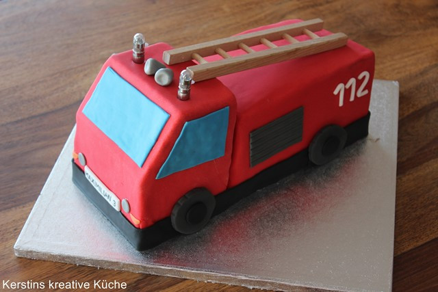 Geburtstagskuchen Feuerwehr
 Kerstins kreative Küche Feuerwehr Kuchen