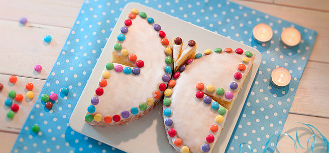 Geburtstagskuchen Schmetterling
 Zitronen Schmetterling Kinderkuchen SweetFamily von