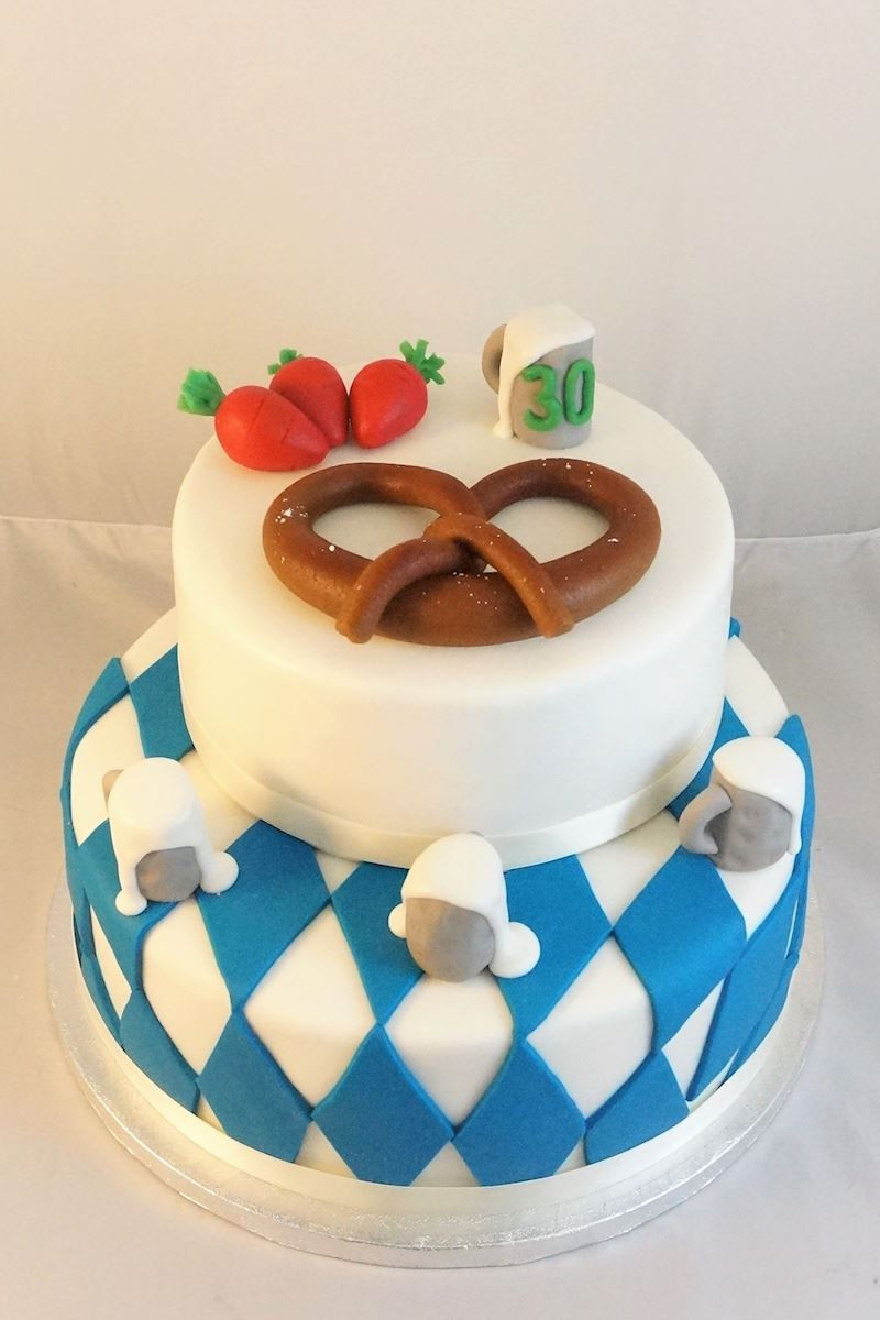 Geburtstagstorte Bestellen Günstig
 Individuell verzierte Geburtstagstorte in München und