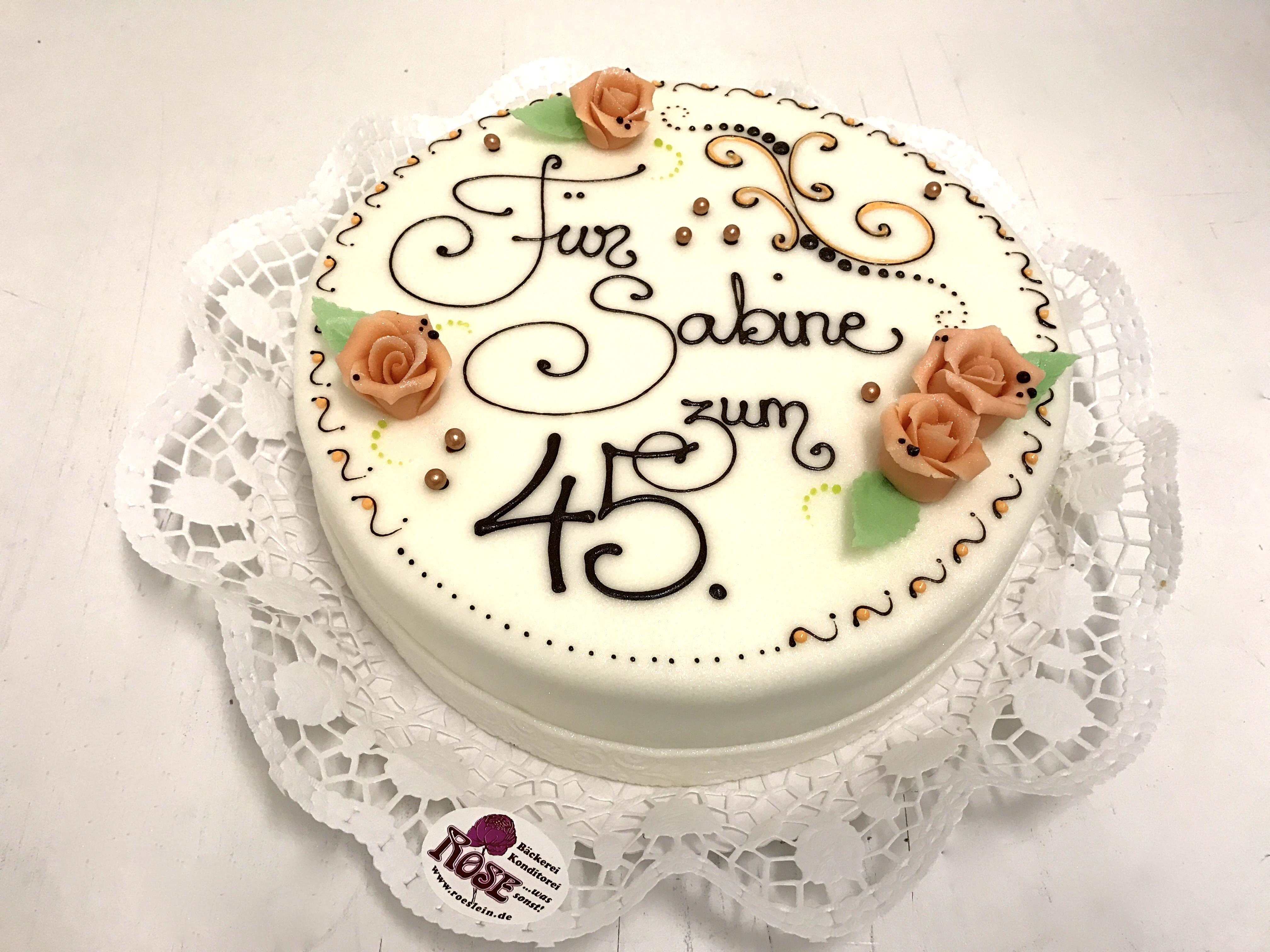 Geburtstagstorte Bestellen Günstig
 Roses fantastische Geburtstagstorten