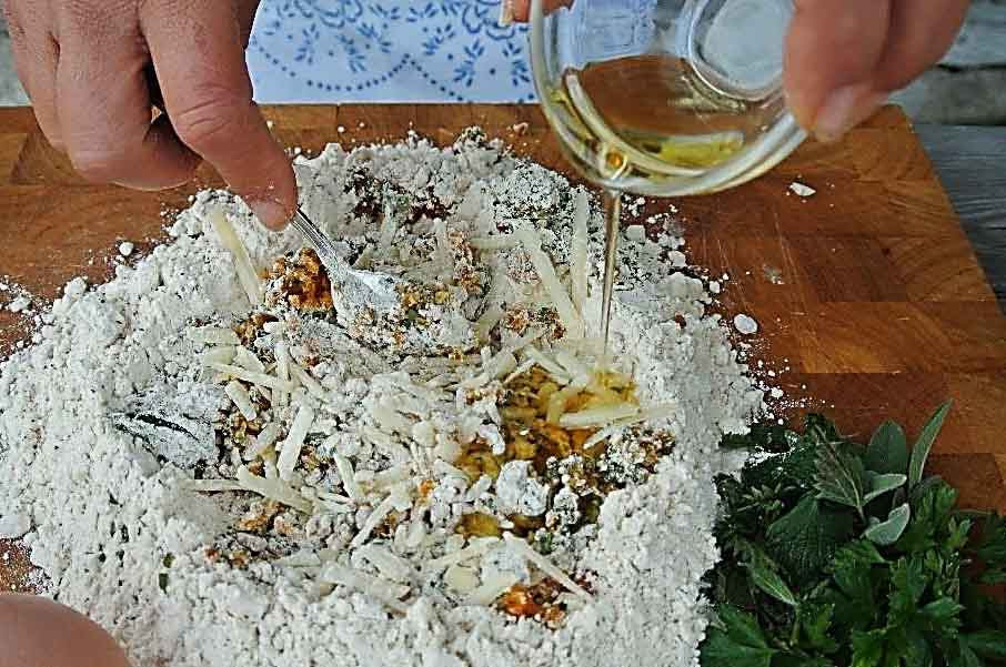 Geburtstagstorte Für Hunde Selber Backen
 Leckerlis für Hunde selber backen