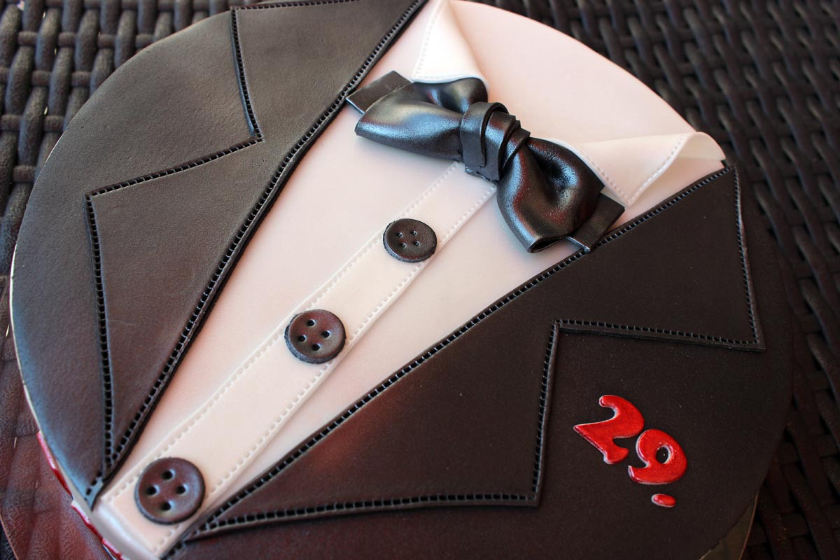 Geburtstagstorte Für Männer
 Smoking Geburtstagstorte Lanies Cakery