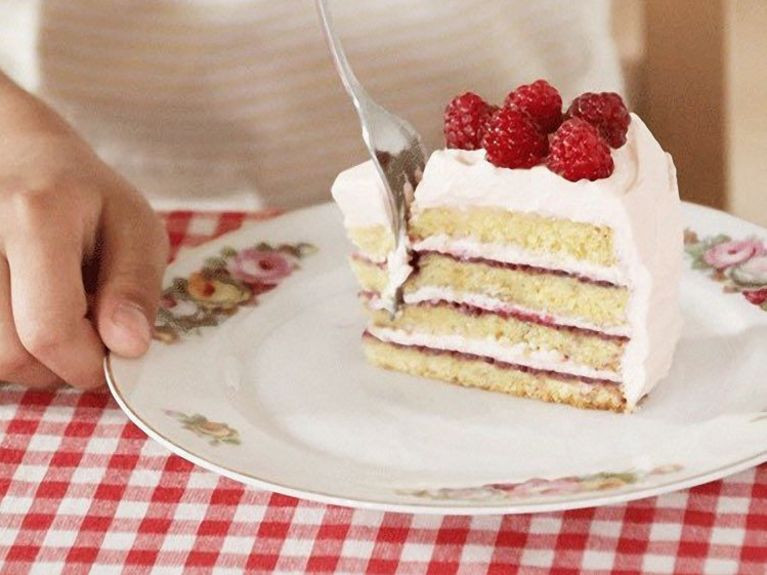 Geburtstagstorte Kind Selber Machen
 Himbeer Geburtstagstorte backen