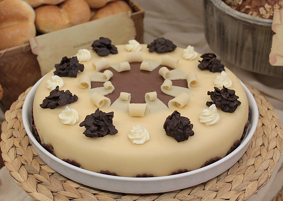 Geburtstagstorte Kind Selber Machen
 Buttercreme marzipan torte Rezepte