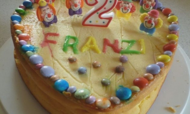 Geburtstagswünsche Kuchen
 Kuchen für Kindergeburtstag Marienkäferkuchen