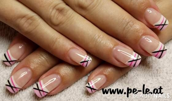 Gel Nageldesign
 pink line Nageldesign