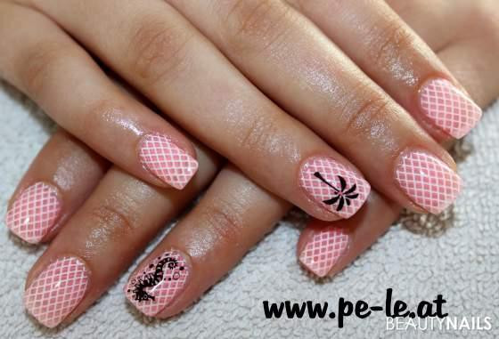 Gel Nageldesign
 pink uv Gel Nageldesign