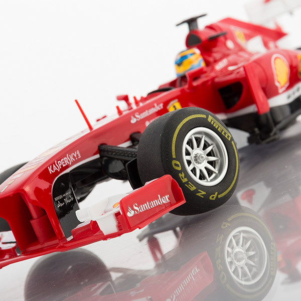 Geschenke Fürs Auto
 Ferrari F138 Ferngesteuertes Auto