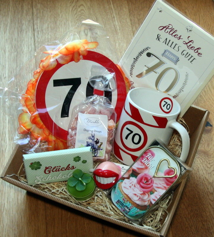 Geschenke Zum 70 Geburtstag Opa
 70 Geburtstagsgeschenk Geschenkkorb Geschenke Ideen 70er