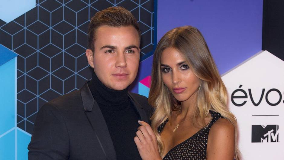 Götze Sagt Hochzeit Ab
 Mario Götze sagt für Juli geplante Hochzeitsfeier