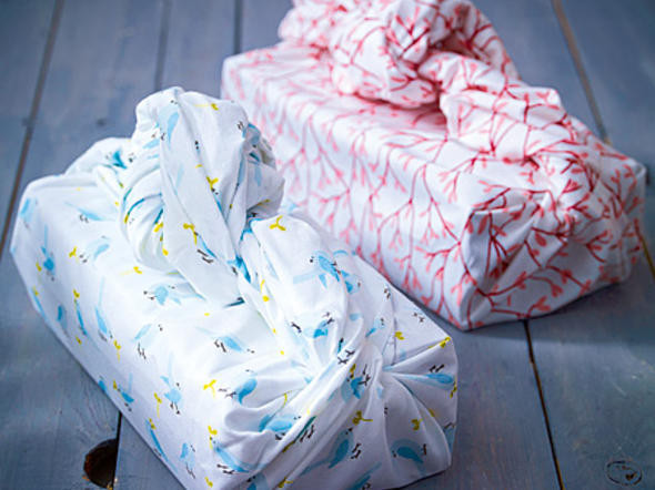 Große Geschenke Verpacken
 Geschenke verpacken Präsente kreativ verhüllt