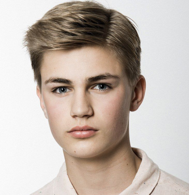 Haarschnitt Jungen
 Coolsten Frisuren für Teenager Jungs