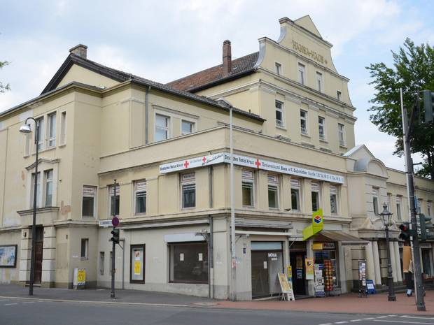 Hansa Haus
 Hansa Haus in Bad Godesberg Stadt spricht mit DRK