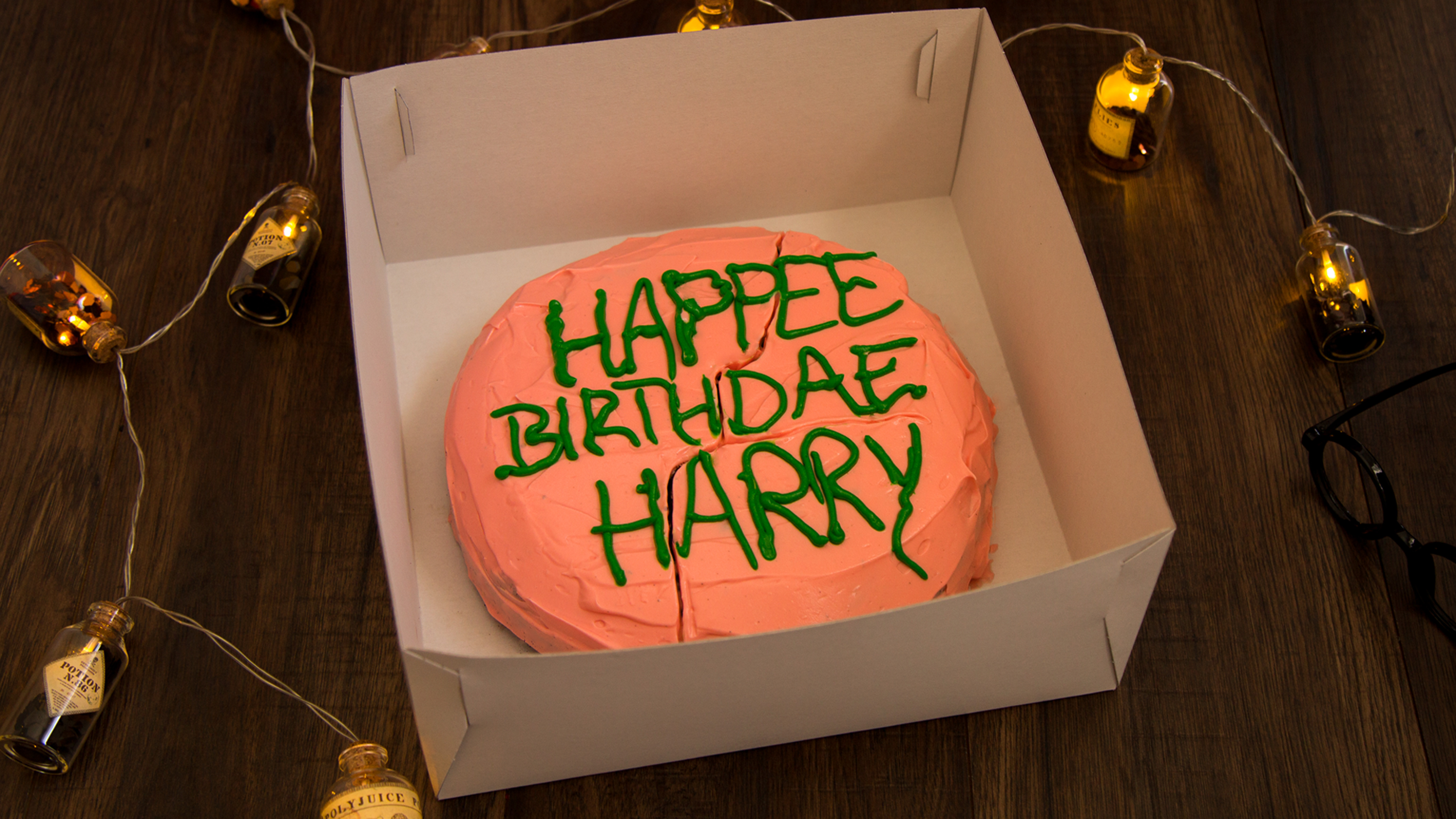 Harry Potter Geburtstagstorte
 Harry Potter Fan Food Harrys Geburtstagskuchen