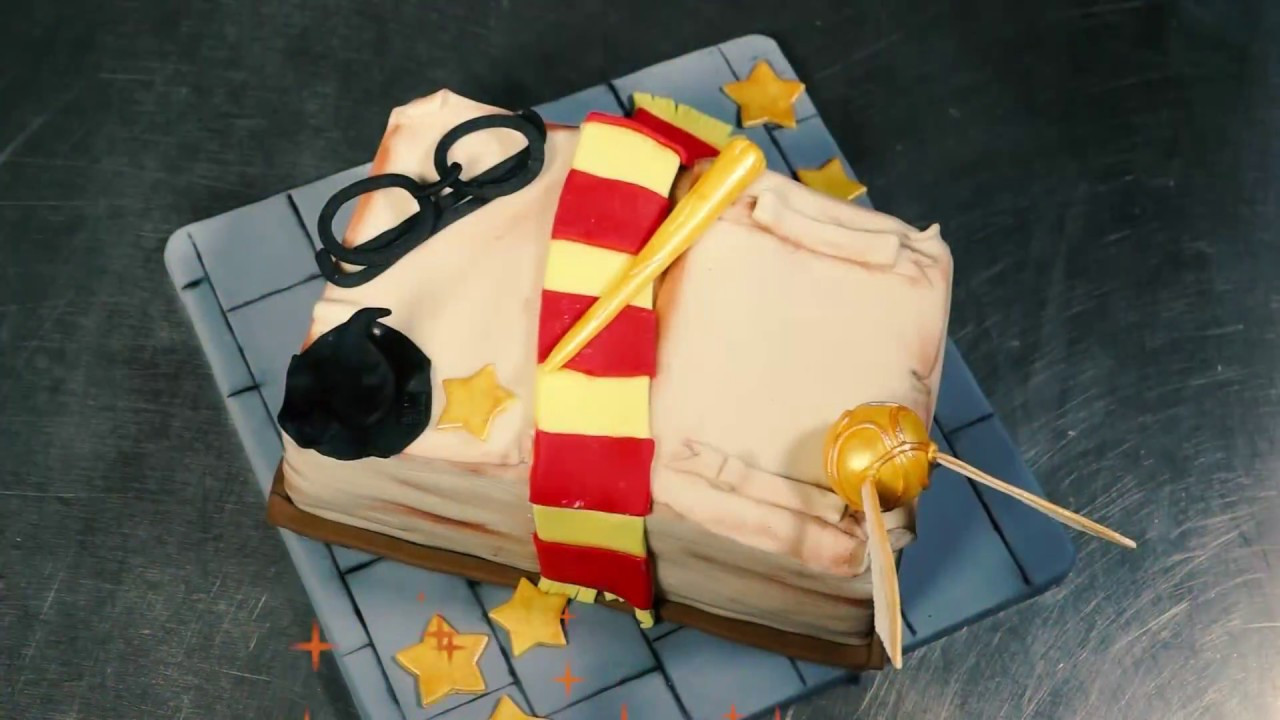 Harry Potter Geburtstagstorte
 Dekoration einer Harry Potter Torte