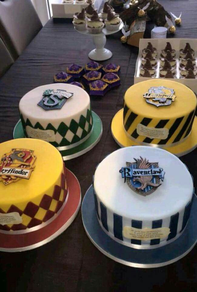 Harry Potter Geschenkideen
 hogwarts house cakes cupcakes Geschenkideen für Harry