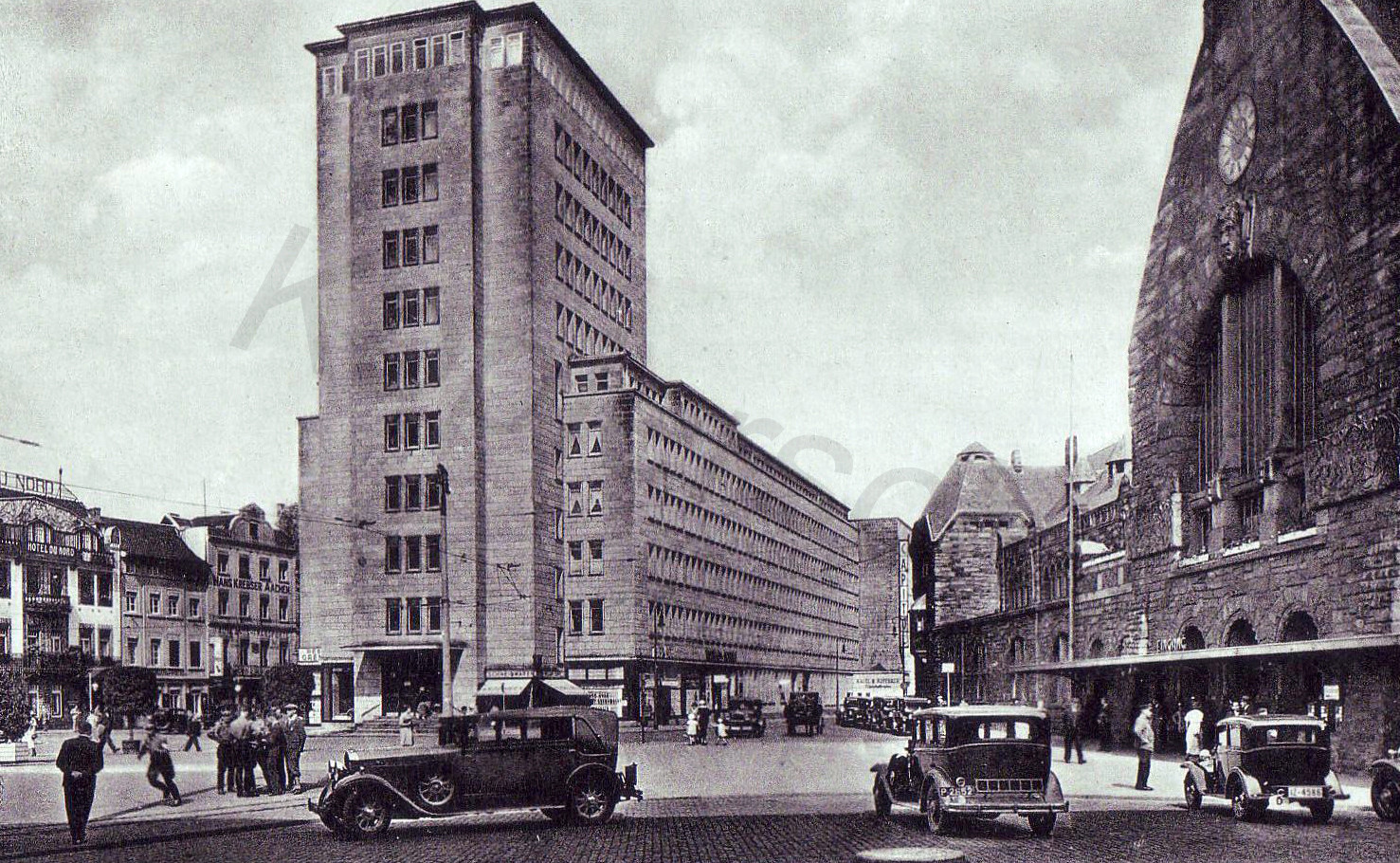 Haus Der Geschenke Aachen
 „Haus Grenzwacht“ am Aachener Bahnhof Aachen