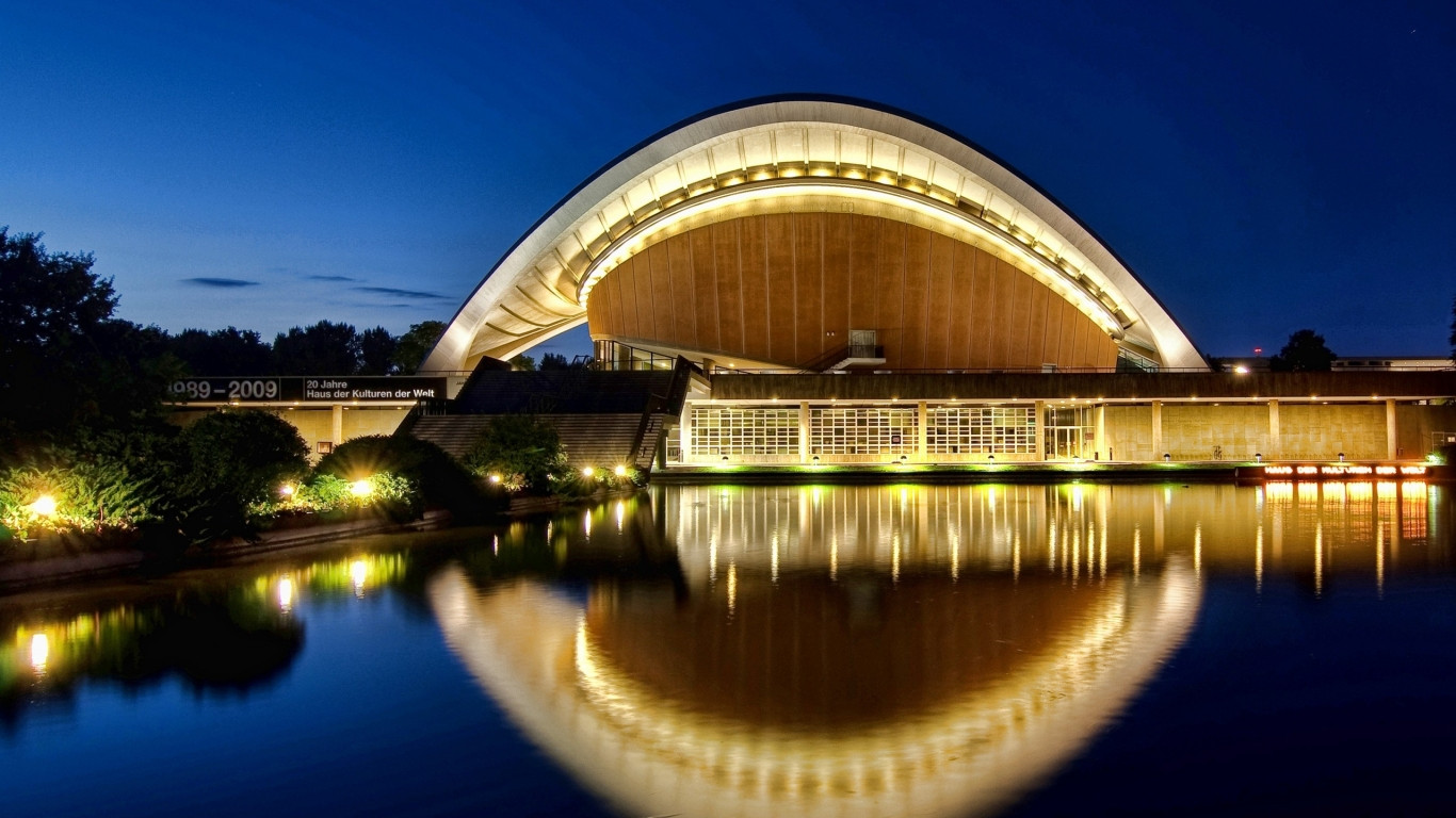 Haus Der Kulturen Der Welt
 U theopera