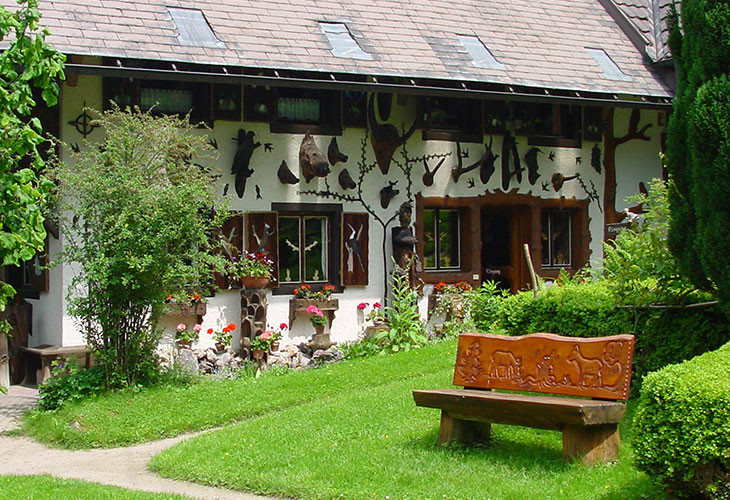 Haus Im Schwarzwald Kaufen
 Schnitzerstube Münstertal Südlicher Schwarzwald