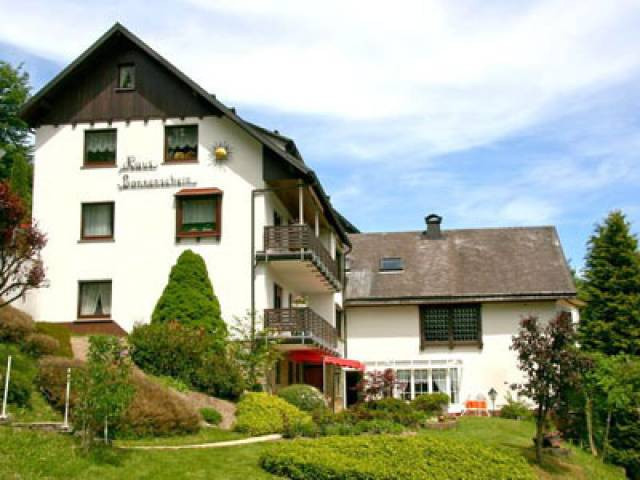 Haus Sonnenschein
 Ferienwohnungen Haus Sonnenschein Sauerland Nordenau