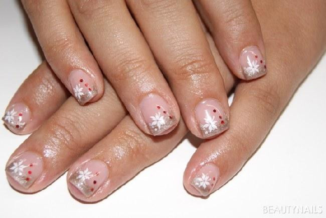 Herbstliches Nageldesign
 Herbstnägel Nageldesign 100 Bilder 2019 Herbst Nailart