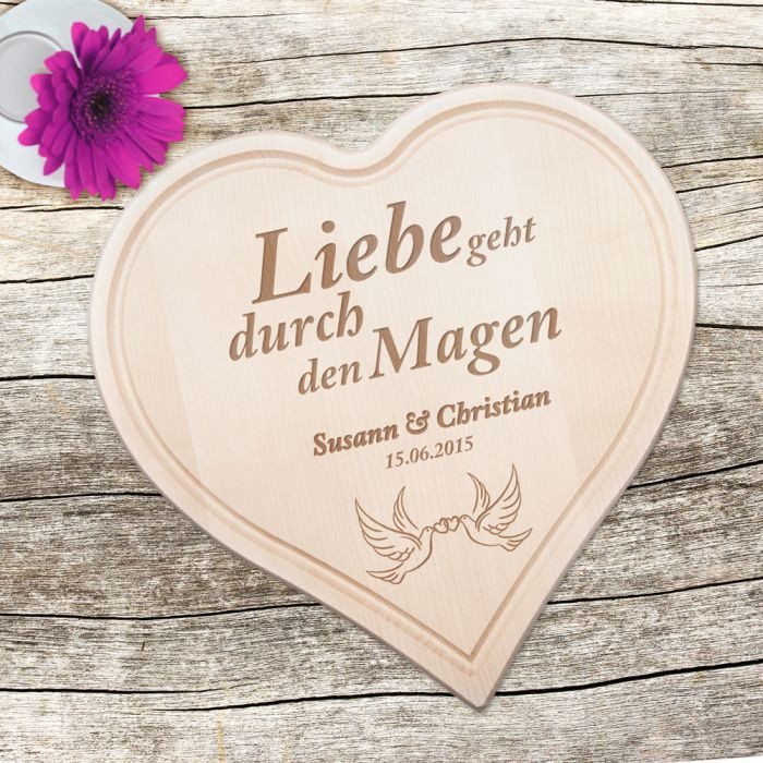 Hochzeit Bild
 Holzherz zur Hochzeit mit Tauben und Liebesspruch