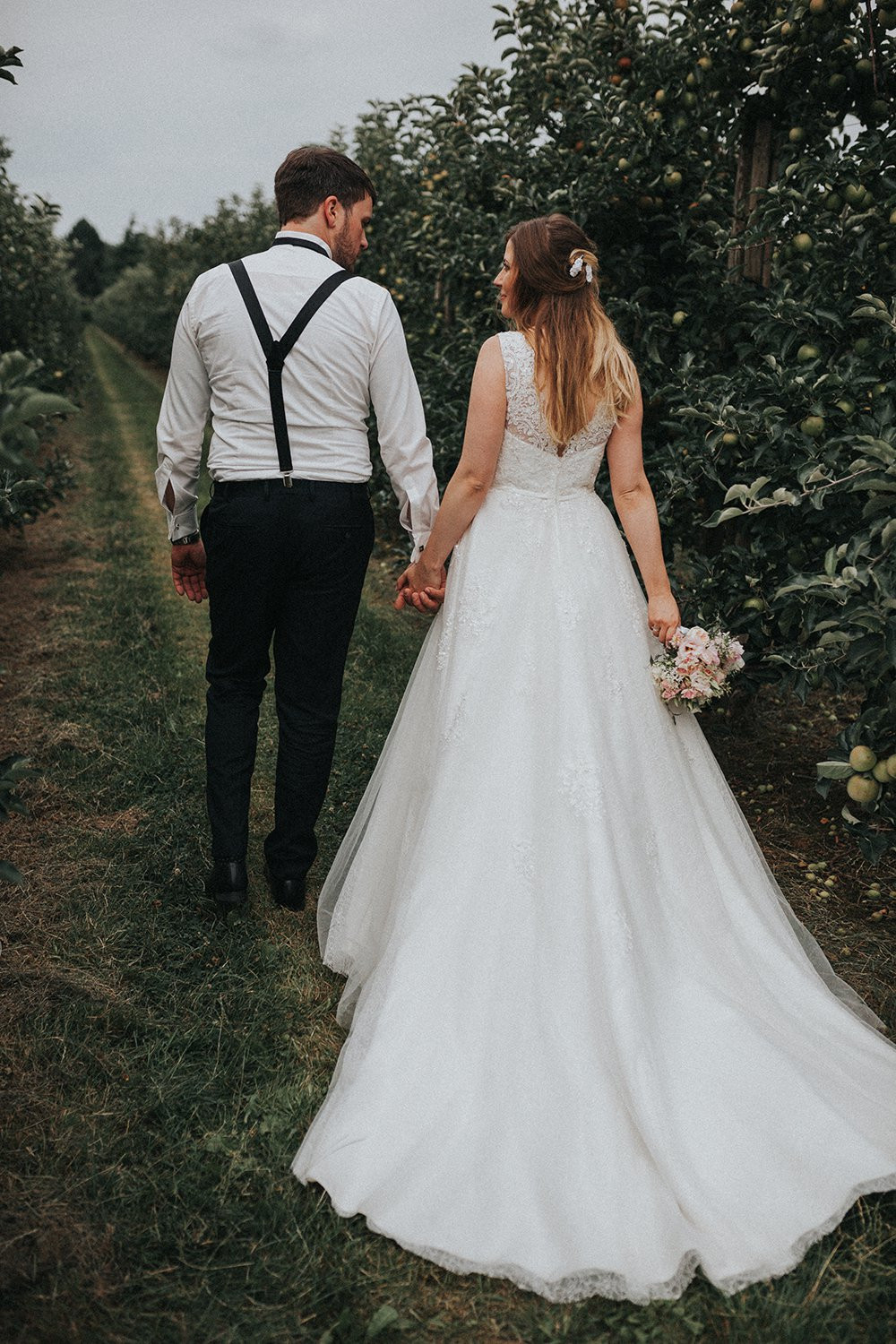 Hochzeitskleid Ivory
 Brautkleid Hochzeitskleid Weise 38 ivory Rückenausschnitt