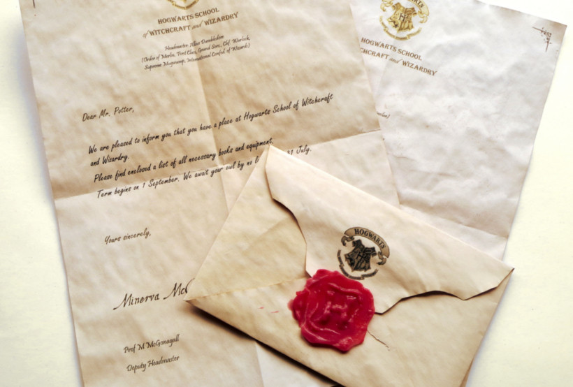 Hogwarts Letter Diy
 Potter Crafts DIY Hogwarts letter Harry Potter tutorial