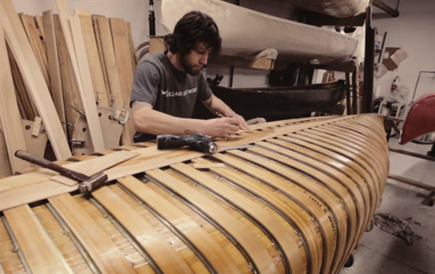 Holz Handwerk
 Wooden canoes from Gull Lake Boat Works from Canada