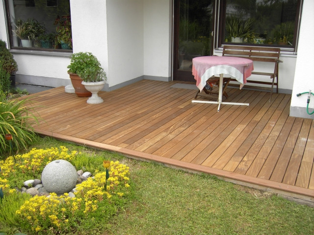 Holz Terrasse
 Holzterrasse Ipe glatt Klammerverlegung endlos nachher