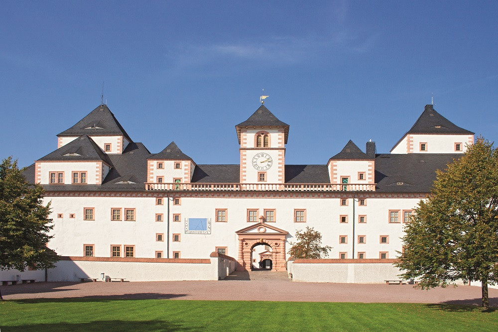 Hotel Deutsches Haus Mittweida
 Besuchen Sie Krone des Erzgebirges zwischen Chemnitz