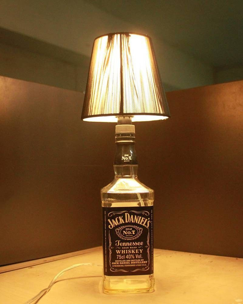 Jack Daniels Lampe Diy
 jack daniels lamp upcycling interieur Doe wat met je