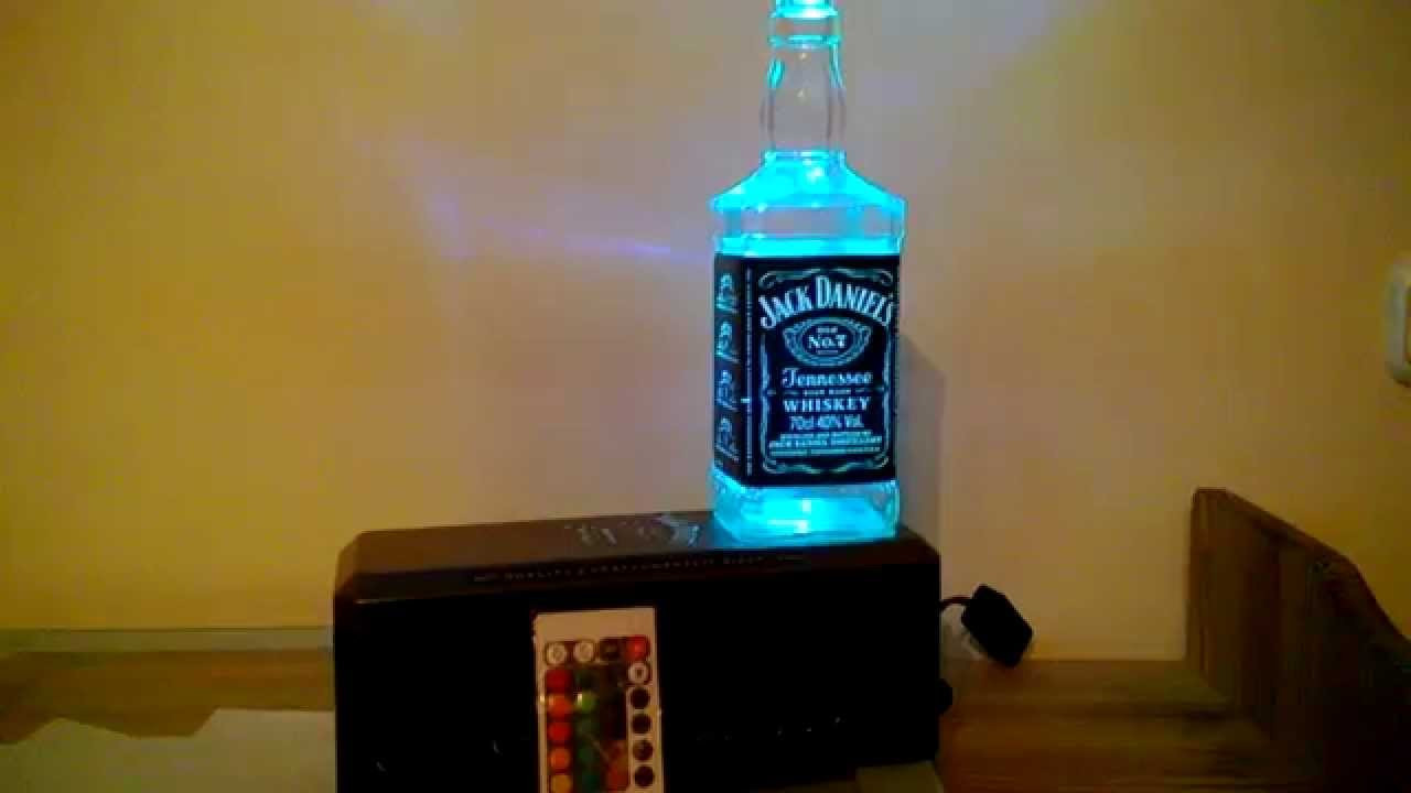 Jack Daniels Lampe Diy
 Design Lampe mit LED Farbwechsel Jack Daniels Box