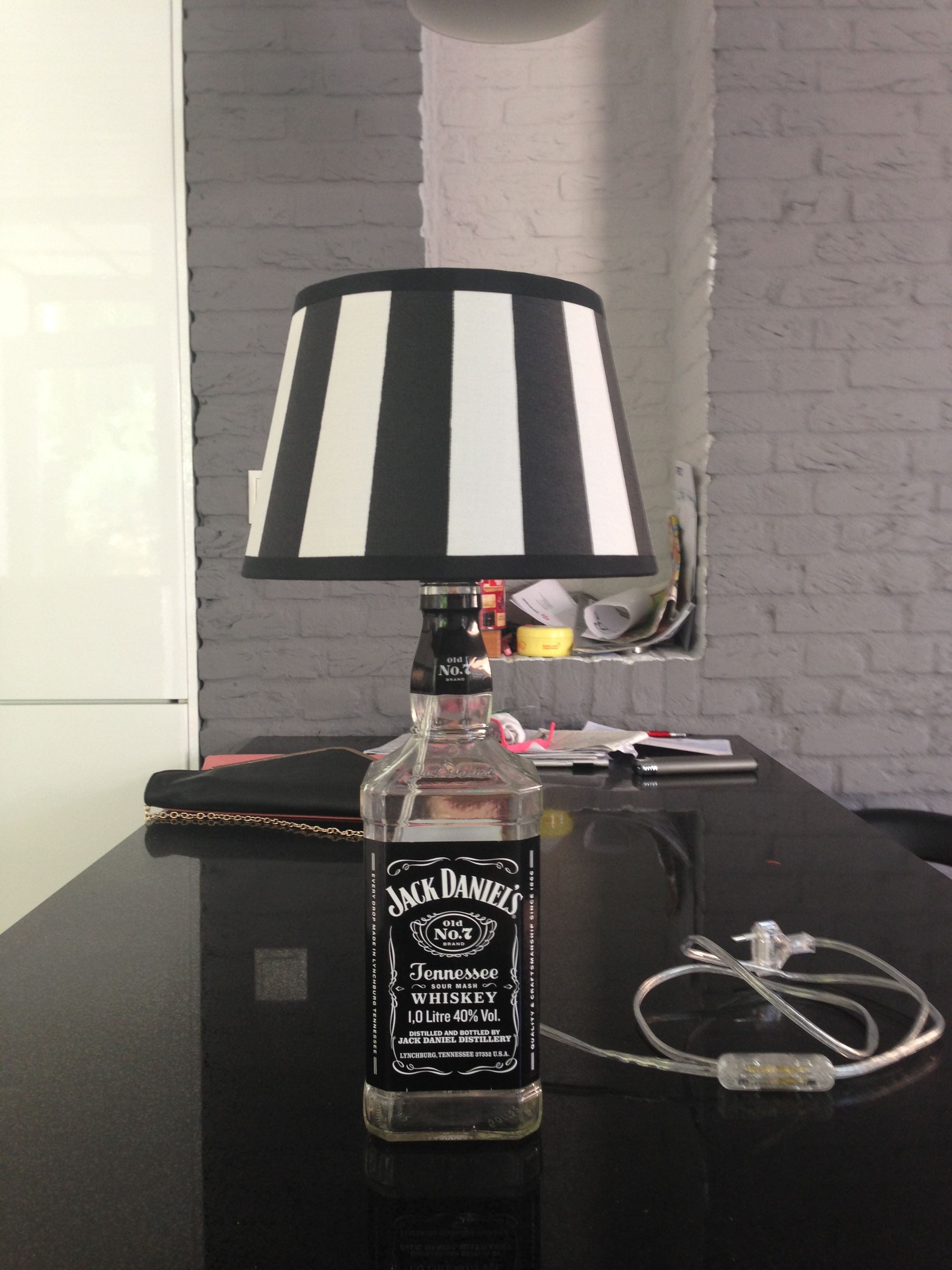 Jack Daniels Lampe Diy
 DIY Jack Daniels lamp