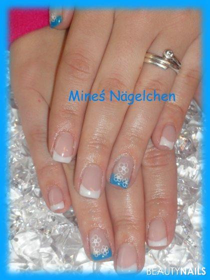 Jolifin Nageldesign
 neon blue Nageldesign