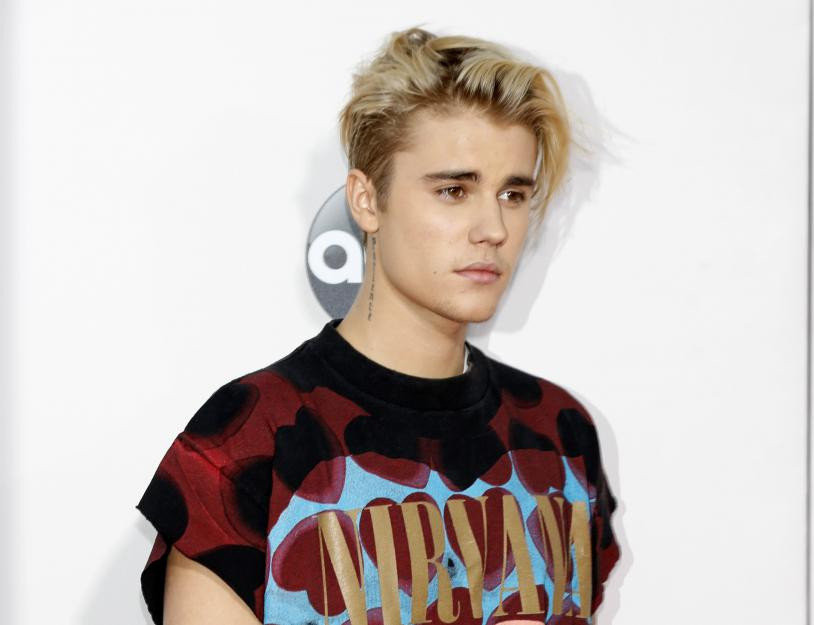 Justin Bieber Frisuren
 frage über justin biebers frisur von 2015 16 oderso