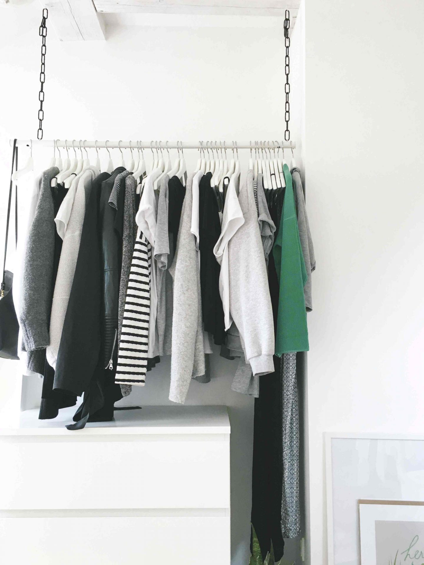 Kleiderstange Diy
 DIY Wardrobe Area Hängende Kleiderstange