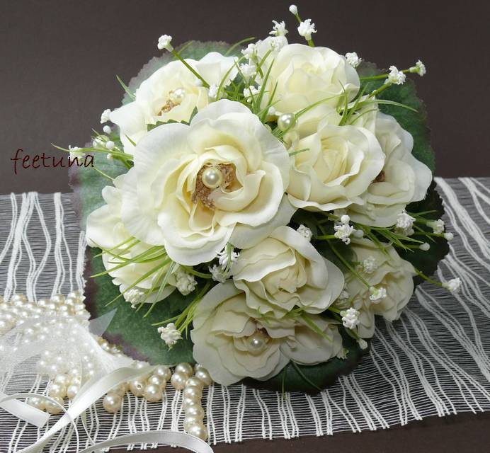 Kleiner Brautstrauß Standesamt
 Romantischer kleiner Standesamtstrauß creme Perlen Rosen
