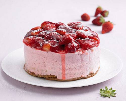 Kleiner Geburtstagskuchen
 Mini Erdbeer Torte