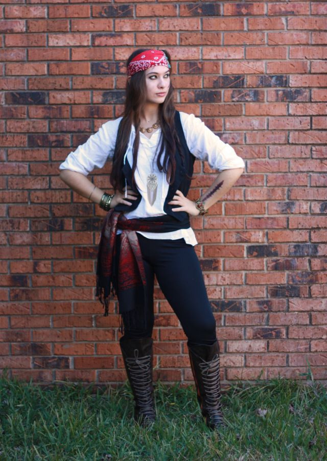 Kostüm Damen Diy
 Piratin Kostüm selber machen Ideen & DIY Anleitung