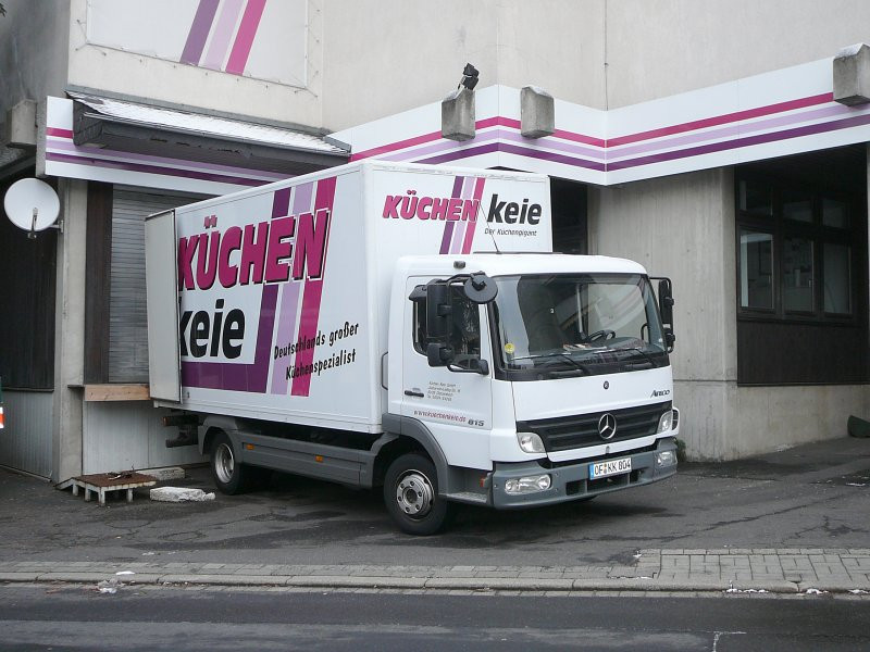 Küchen Keie
 MB Atego 815 der Firma "Küchen Keie" abgestellt an der