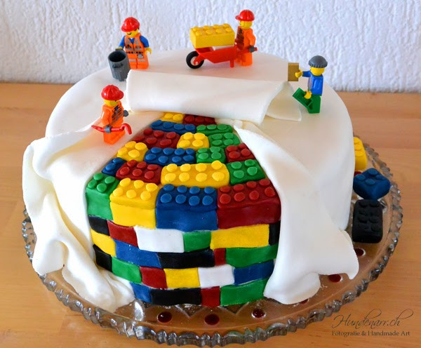 Lego Geburtstagstorte
 Hundenarr graphy Handmade Art Regenbogen Lego Torte