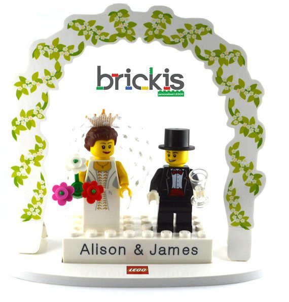 Lego Hochzeitstorte
 LEGO graviert personalisierte Tortenfigur von brickis auf